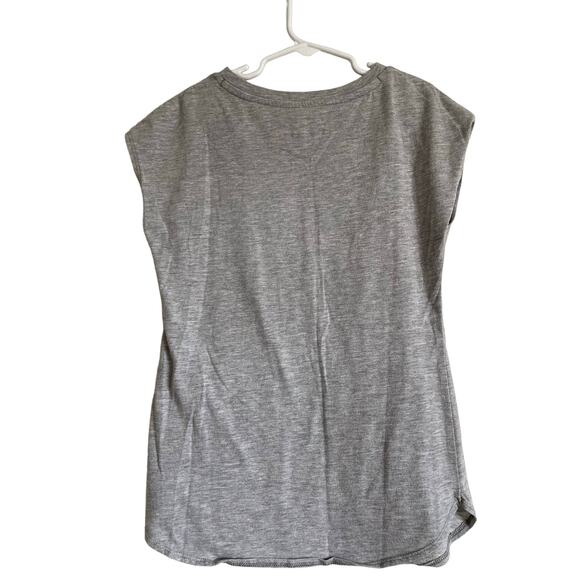 Hurley short sleeve grey pink shark tooth logo t-shirt casual lightweight Size M - Picture 2 of 5